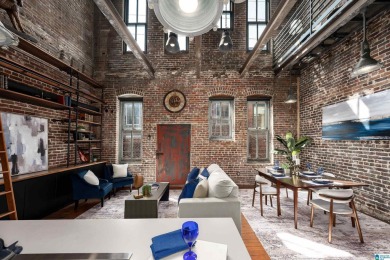 One-of-a-kind 2 bed, 2 bath loft in the historic Rhodes Carroll