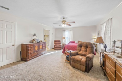 91+/- Acres - Active Cattle Farm - Greenwood, FL. Welcome to a