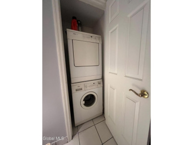 Discover the perfect blend of convenience and comfort with this