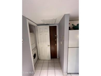 Discover the perfect blend of convenience and comfort with this