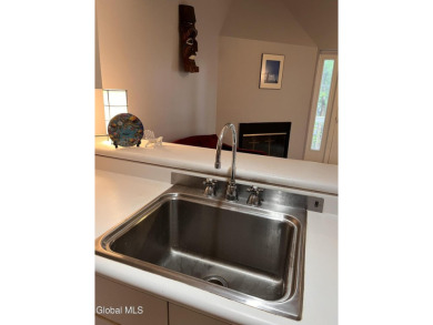 Discover the perfect blend of convenience and comfort with this