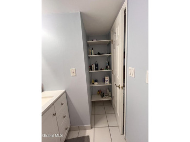 Discover the perfect blend of convenience and comfort with this