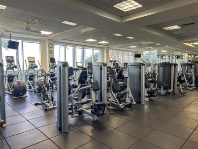 Amazing unit with open balcony and magnificent panoramic views