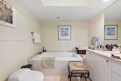 Amazing unit with open balcony and magnificent panoramic views