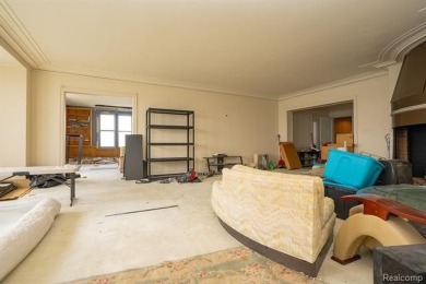 Fix & Flip Opportunity on the Detroit Riverfront!
Welcome to the