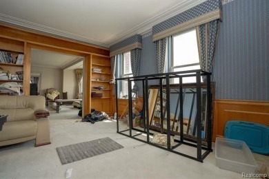 Fix & Flip Opportunity on the Detroit Riverfront!
Welcome to the