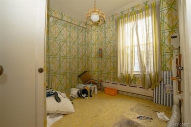 Fix & Flip Opportunity on the Detroit Riverfront!
Welcome to the