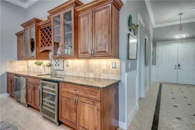 ELEGANT PENTHOUSE - The 3,497 sq ft south facing Beach Bay