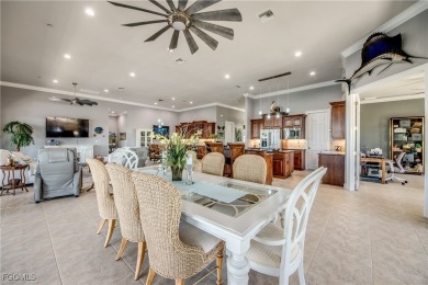 ELEGANT PENTHOUSE - The 3,497 sq ft south facing Beach Bay