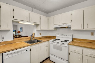 Motivated seller--bring all offers! This well-maintained 2-bed