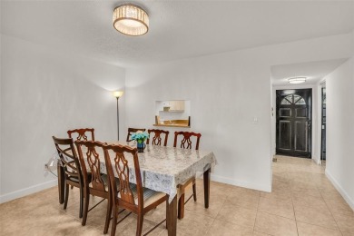 Motivated seller--bring all offers! This well-maintained 2-bed