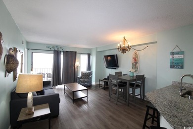 This 2BR/2BA condominium is located in the Palace Resort, an