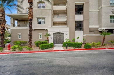 TOP FLOOR RESIDENCE AVAILABLE! LOCATION & LUXURY MEET IN THIS