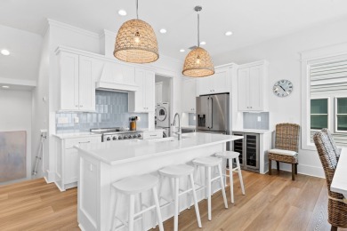 1ST TIER / X FLOOD ZONE / 3BR/3.5BA home in San Dunes