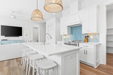 1ST TIER / X FLOOD ZONE / 3BR/3.5BA home in San Dunes