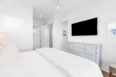 1ST TIER / X FLOOD ZONE / 3BR/3.5BA home in San Dunes