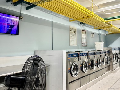 Experience the best of Forest Hills living at The Meadow Lake