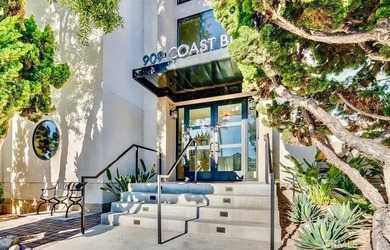 Remodeled ocean-view condo in the heart of La Jolla Village