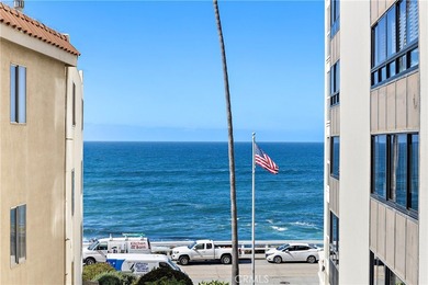 Remodeled ocean-view condo in the heart of La Jolla Village