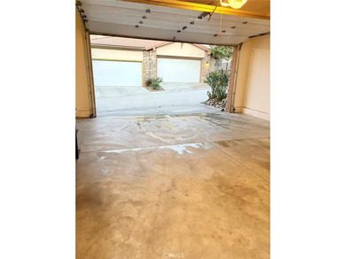 Move-in ready 3-bedroom, 3.5-bath home in a gated Riverside