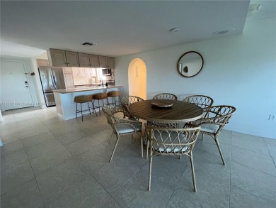 Welcome to Faro Blanco! Located on the city of Marathon in the