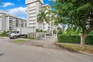 Sunlit and spacious 2BD/2BA corner unit on the 3rd floor in