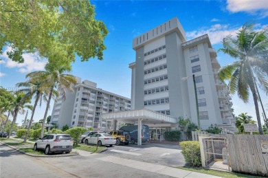 Sunlit and spacious 2BD/2BA corner unit on the 3rd floor in