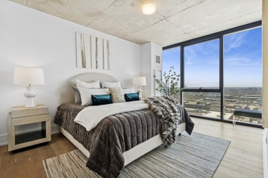 Stunning City and River Views - Experience sophisticated urban