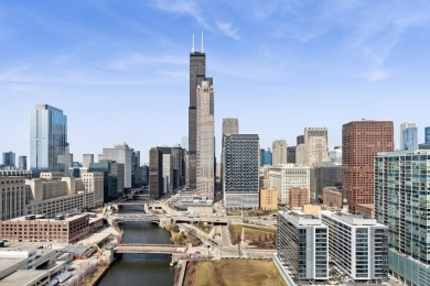 Stunning City and River Views - Experience sophisticated urban