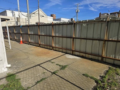 Location, convenience, and space! The Iowa Condos, located 1