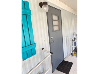 Charming 2 Bed, 2 Bath Home in The Winds of St. Armands South! A