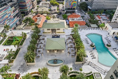 LIVE ON TOP OF ALL THE SHOPS, RESTAURANTS AND BARS OF MARY