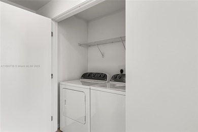 LIVE ON TOP OF ALL THE SHOPS, RESTAURANTS AND BARS OF MARY