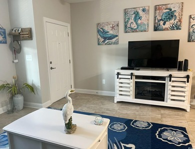 Welcome to your own slice of paradise! This charming 1-bedroom