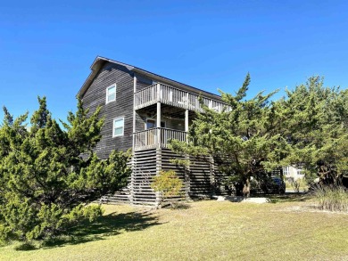 An artist's seaside retreat in Salvo, NC!  An ELEVATOR adds an