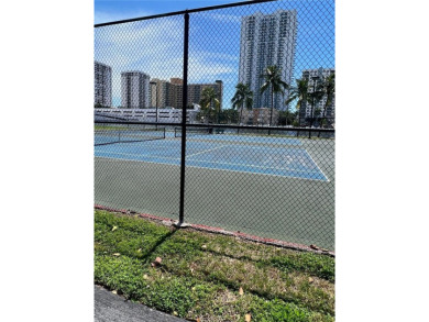 Super location of this 2 bed 1.5 bath apt. on 5 floor. 5 min