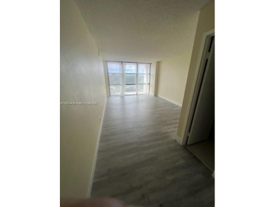 Super location of this 2 bed 1.5 bath apt. on 5 floor. 5 min