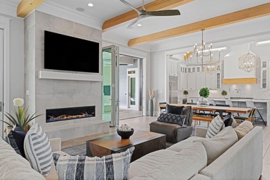 Priced to Sell! Projected gross income of $370,000. Currently