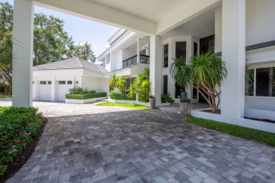 Timeless elegance in Palm Beach Polo & Country Club! This 6BD/6