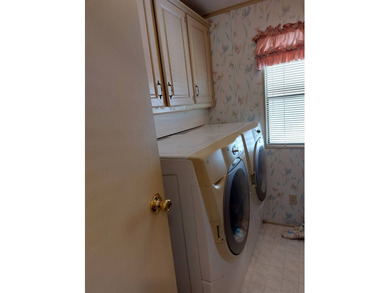 COME SEE THIS SPACIOUS WELL LAYED OUT HOME. ENTER THROUGH THE