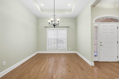 Luxury Living on the Golf Course - Dual Suites, Enclosed