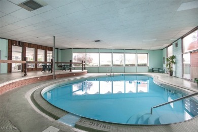 Fully renovated condo, including new vinyl floors and fresh