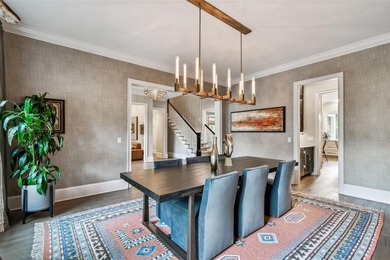 Welcome to this stunning, sophisticated and impeccably