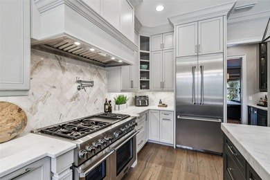 Welcome to this stunning, sophisticated and impeccably