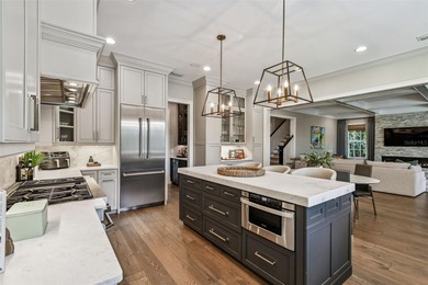 Welcome to this stunning, sophisticated and impeccably