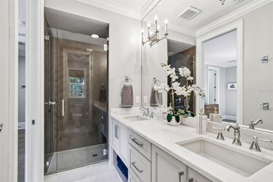 Welcome to this stunning, sophisticated and impeccably