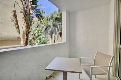 Live the Sunny Isles lifestyle at Porto Bellagio! This 2-bed