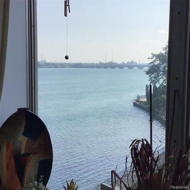 Welcome to this beautifully updated 1-bedroom, 1-bathroom condo