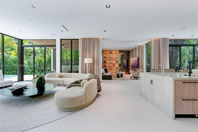 Welcome to CASA GRANDE, a dramatic 7BD/7BA modern residence