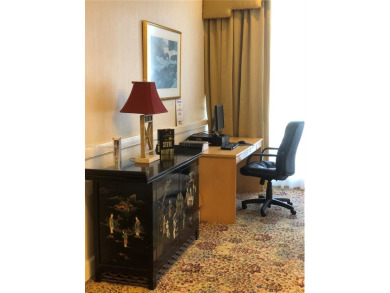 The Fabulous, Hallmark Of Hollywood Condominium- Resort-style